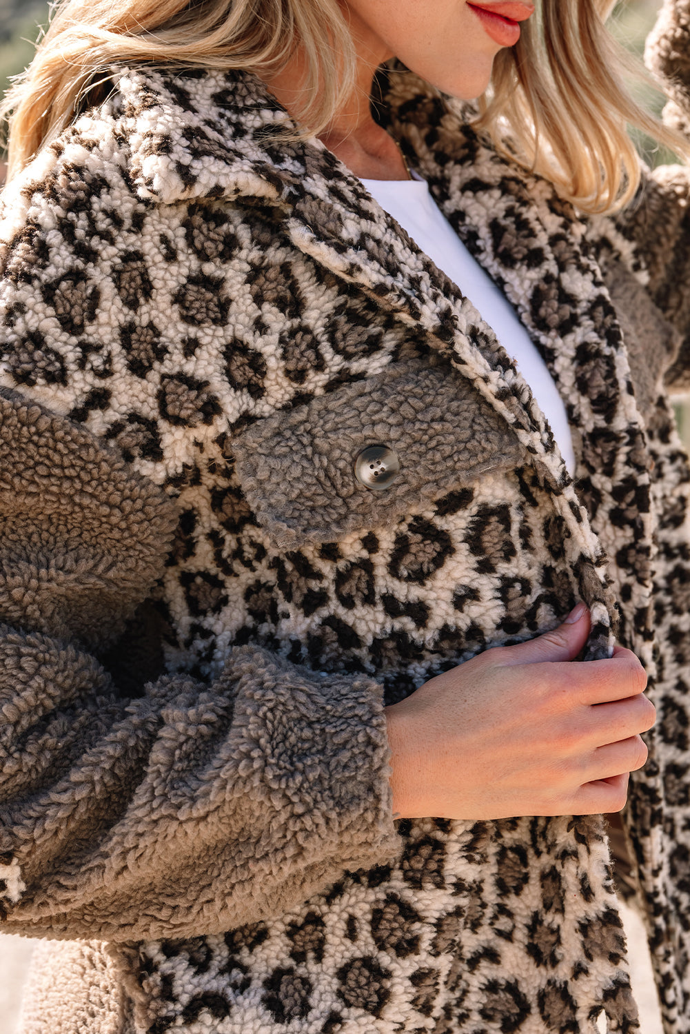 Brown Sherpa Leopard Print Flap Pocket Collared Button Up Jacket With Plush Lining For Winter Warmth Dear-Lover Dropshipping